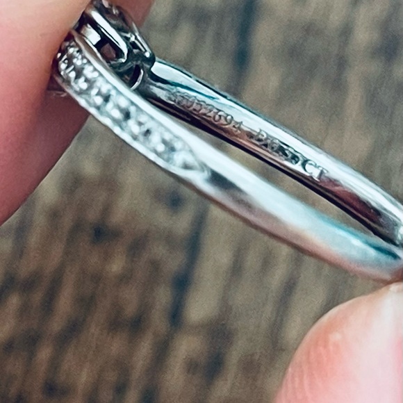 Tiffany & Co Harmony 0.71ct. Round Engagement Ring with a Diamond Platinum Band - Picture 6 of 12